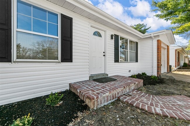 Building Photo - 1308 Havenhurst Rd