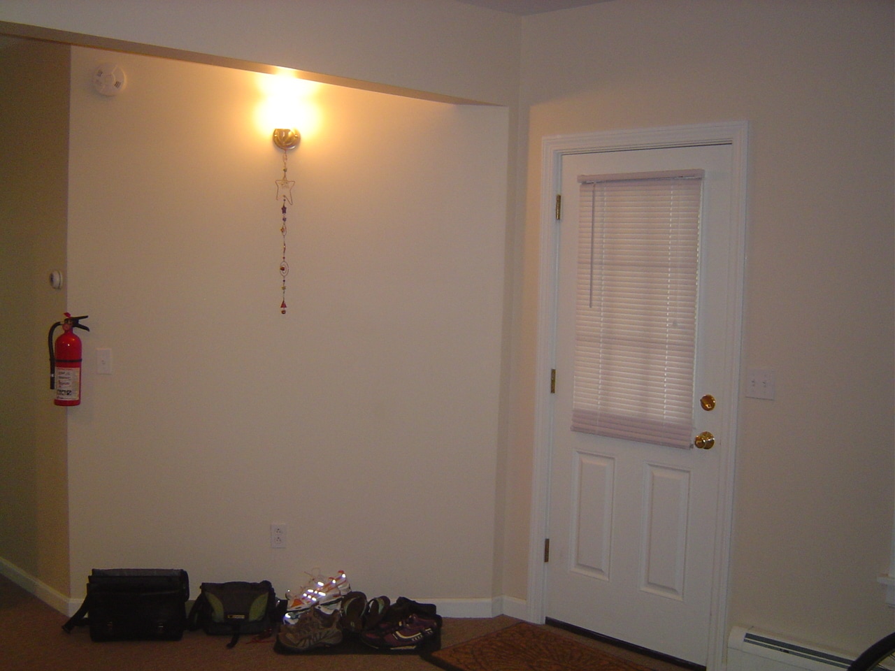 Building Photo - 302 Silver St
