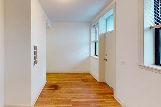 Floorplan - 5400-5408 S. Ingleside Avenue