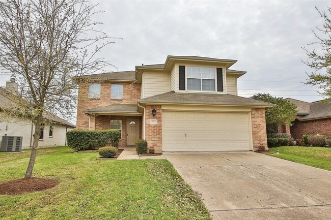 Primary Photo - 18926 Piney Way Dr