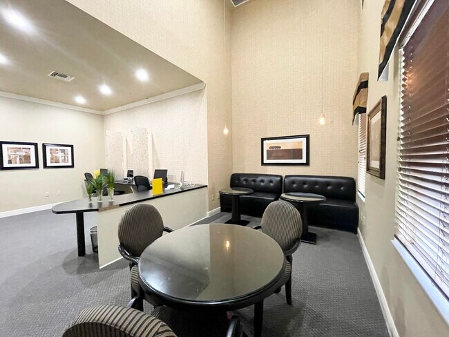 Building Photo - 6511 Emerald Dunes Dr