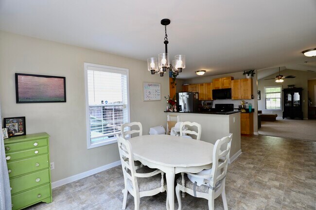 Building Photo - 1116 Waverly Pl Dr