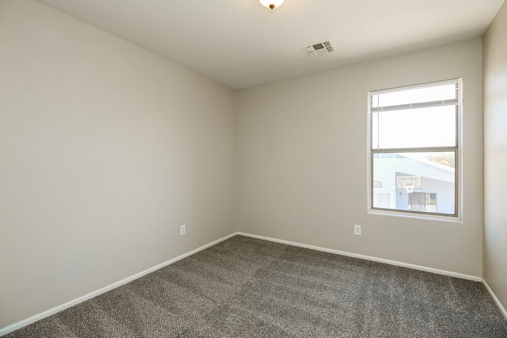 Building Photo - 16642 W Fillmore St