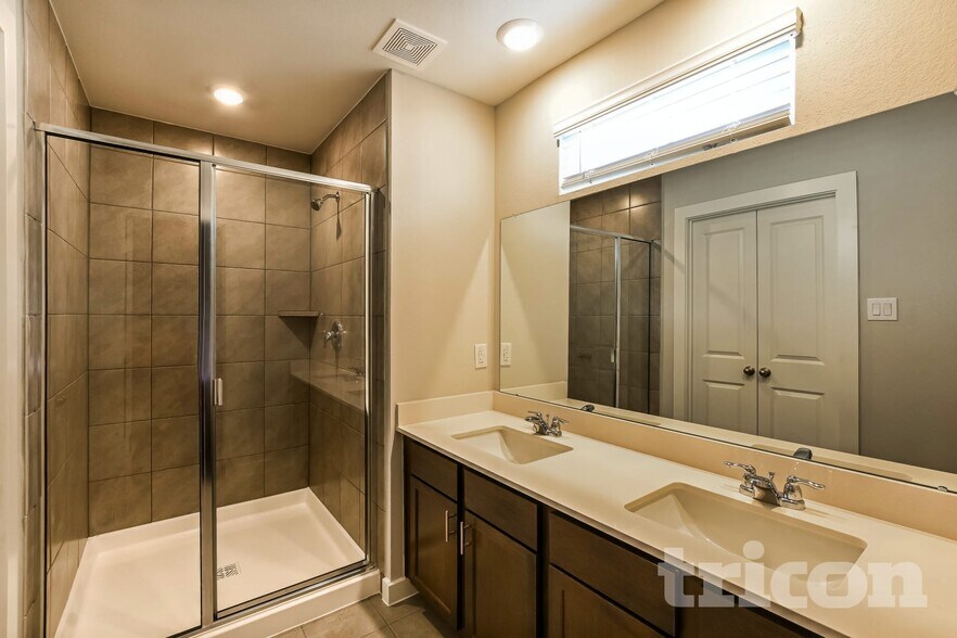 Building Photo - 22855 Terrazzo Dr