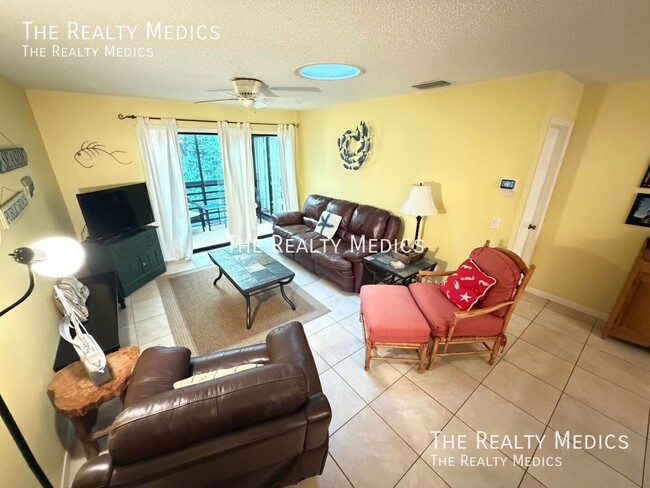 Building Photo - 2040-4401 Sea Mist Dr-