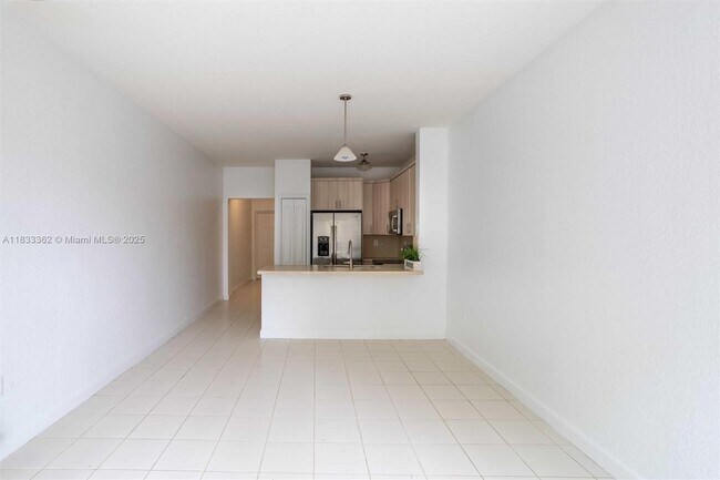 Building Photo - 17640 NW 73rd Ave