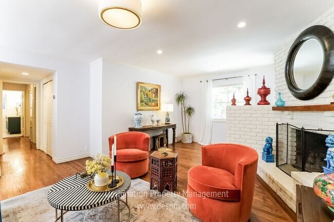 Building Photo - 360 Glenullen Dr