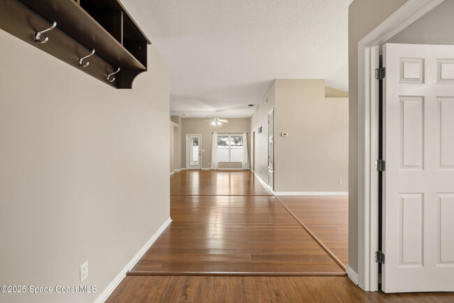 Building Photo - 1391 Olde Bailey Ln