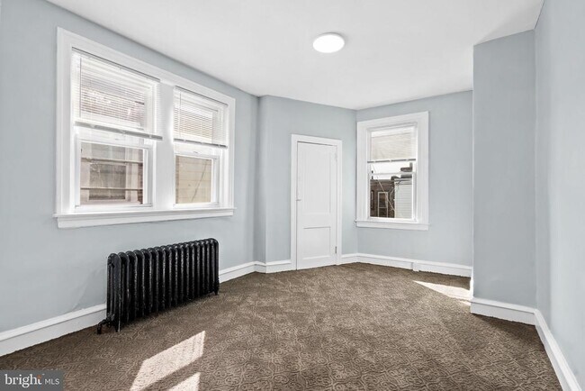 Building Photo - 4922 N 7th St