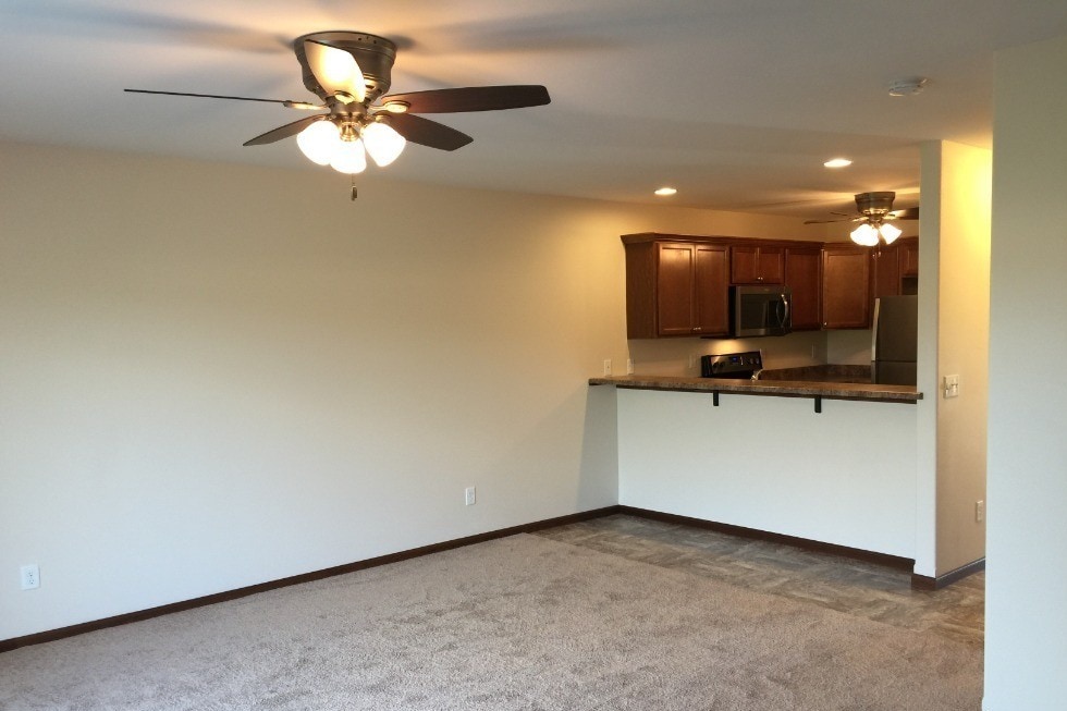 Living Room - 1910 Wrigley St