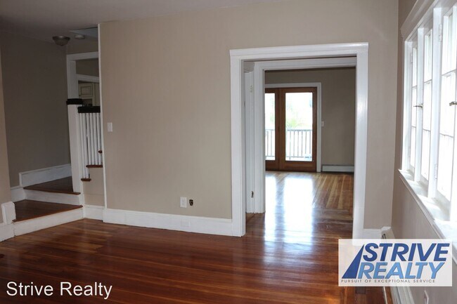 Building Photo - 6 br, 2.5 bath House - 5 Elmhurst Ave