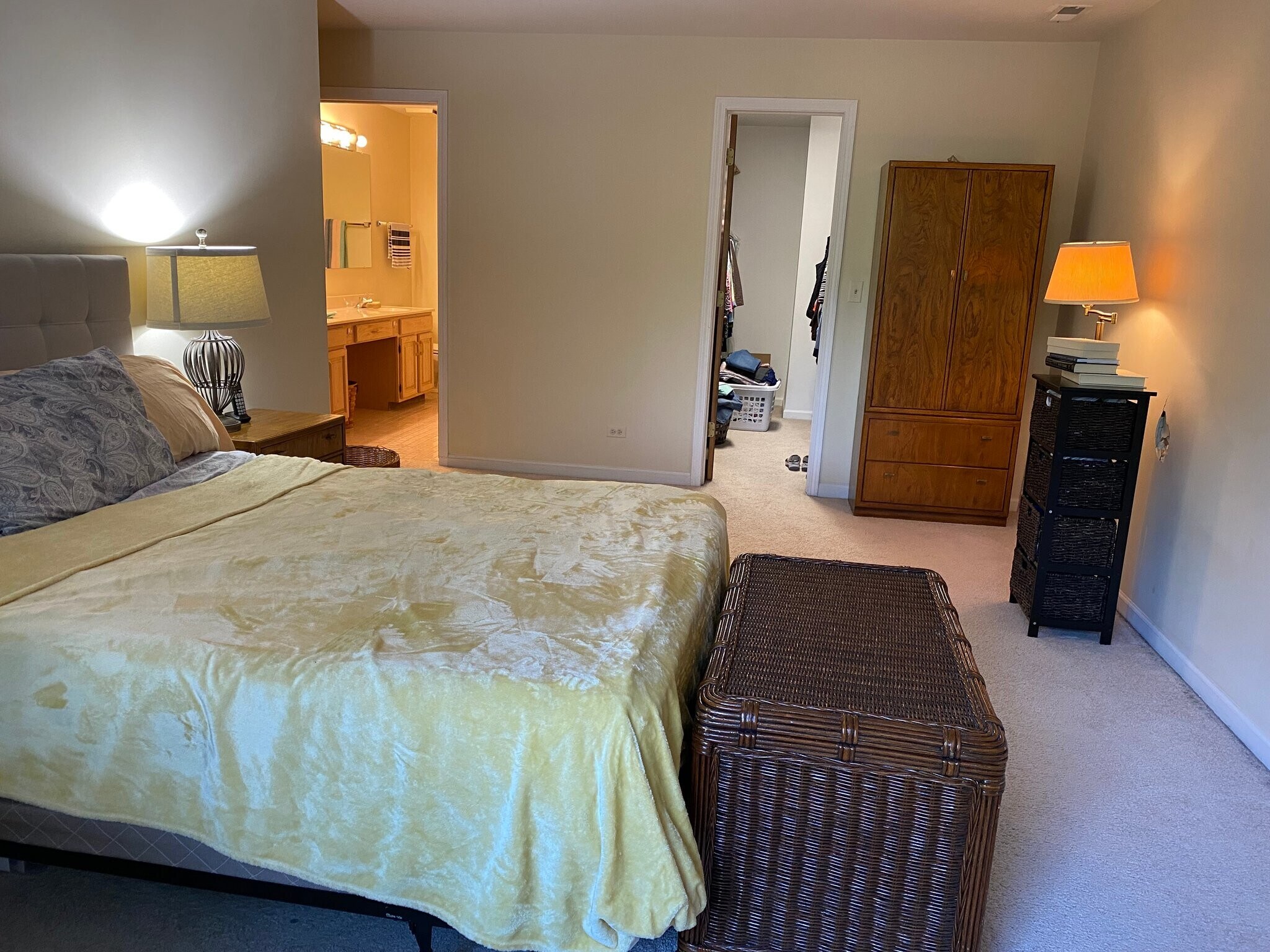 Building Photo - 129 Acacia Cir