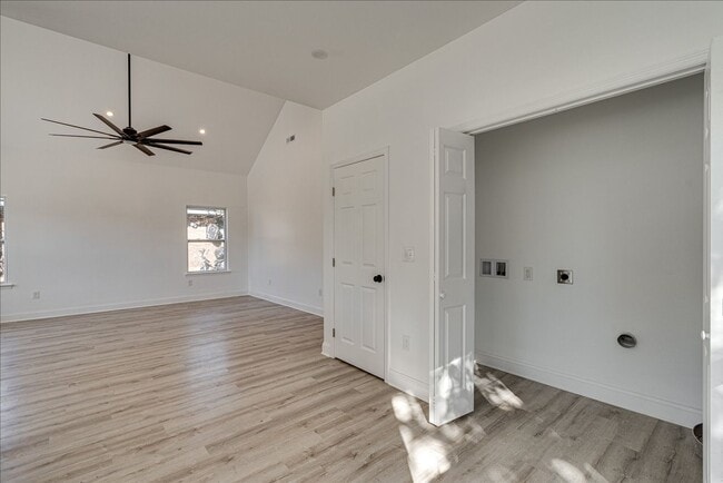 Building Photo - Brand New 3BR/2BA Home for Rent – Modern C...