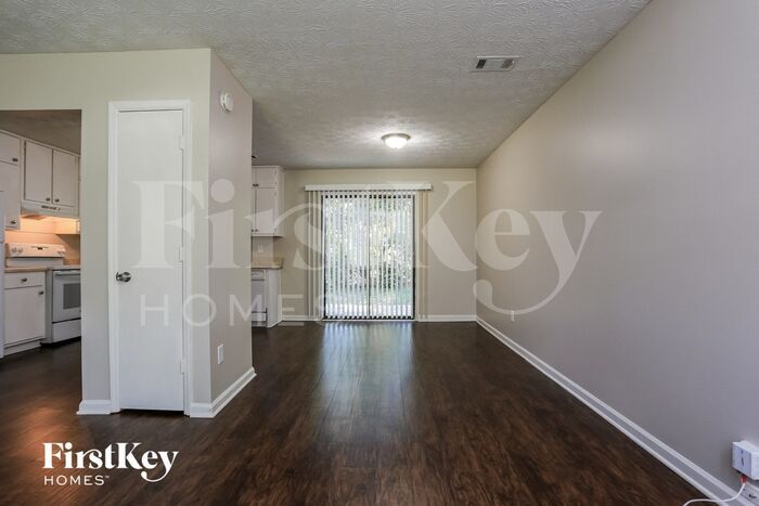 Building Photo - 3871 McGill Ln