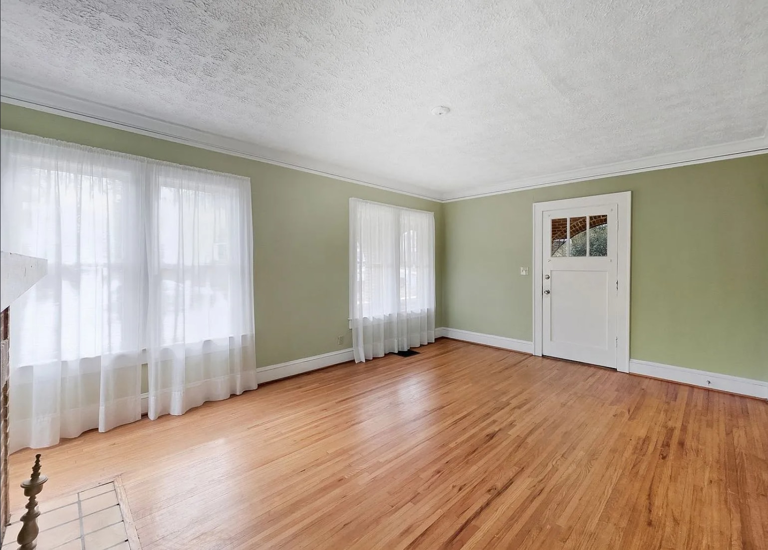 Building Photo - 1391 Jefferson Ave