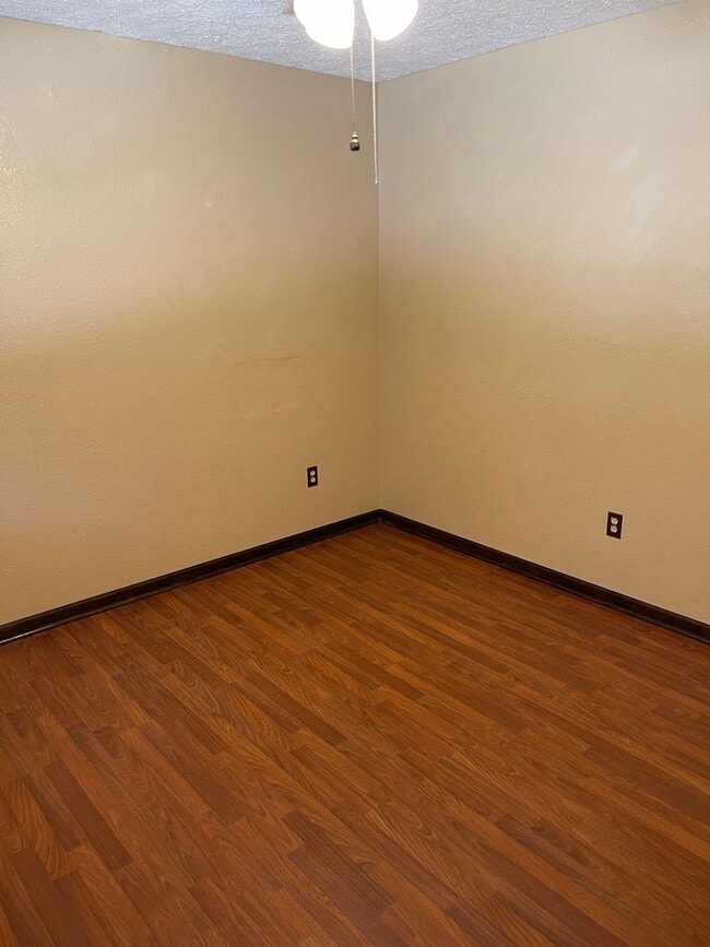 Building Photo - Available July 25th!!! No showings until June 1st