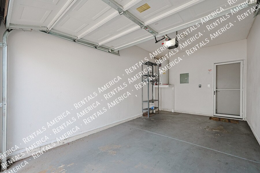 Building Photo - 8888 N 47th Ave