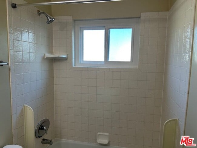 Building Photo - 1428 S Bedford St