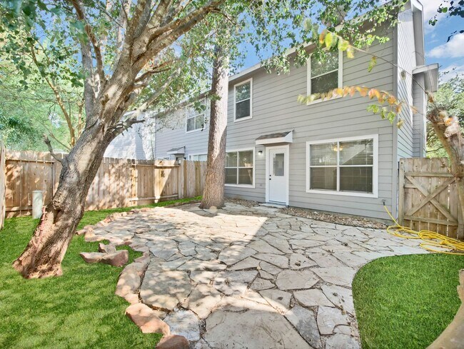 Building Photo - 22 Verbena Bend Pl