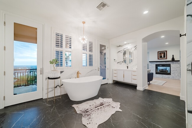 Building Photo - 7337 Corte TOMILLO