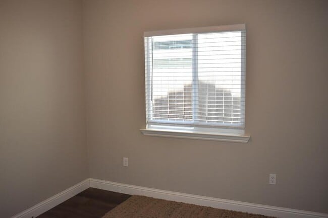 Building Photo - 4364 Wickson Pl