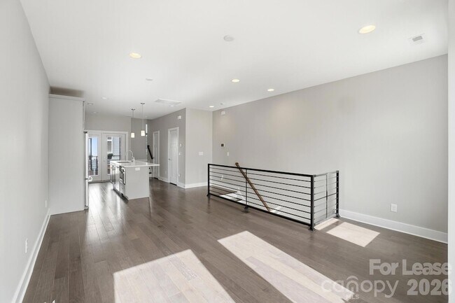 Building Photo - 523 Sedgefield Park Dr