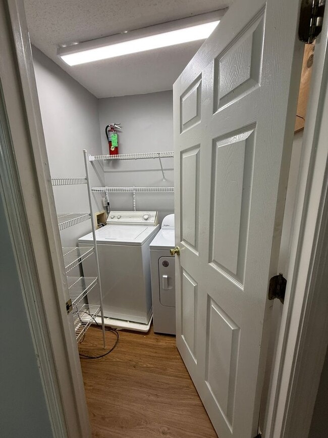 Building Photo - 4-Bed, 2-Bath at Tillman Place! $350/Per B...
