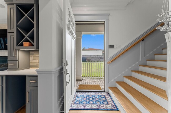 Building Photo - 426 Marshall St