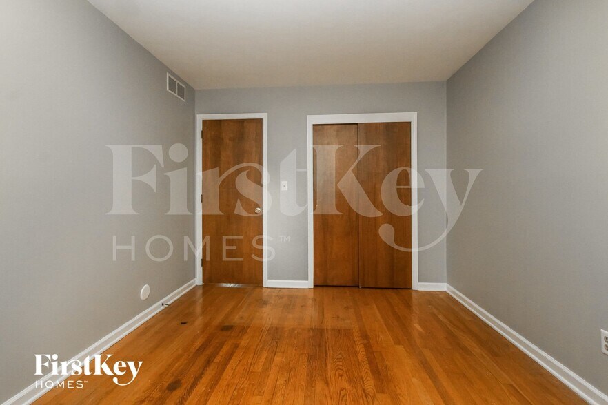 Building Photo - 8341 Rodney Dr