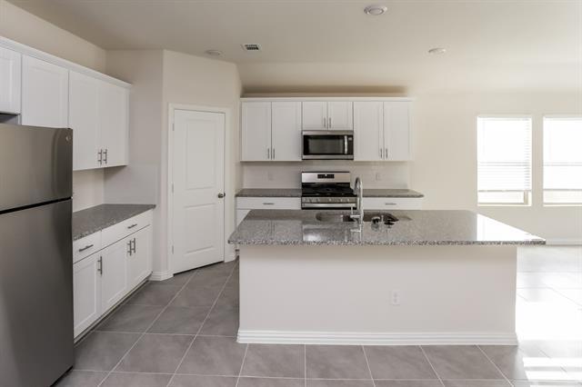 Building Photo - 525 Janette Ct