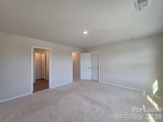 Building Photo - 12736 Wandering Brook Dr