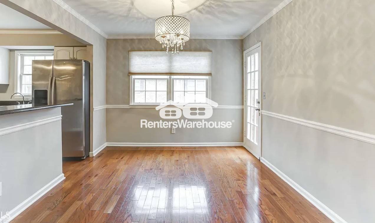 Building Photo - 6520 Roswell Rd NE