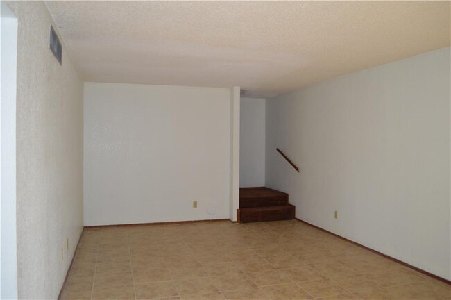 Building Photo - 11613 James Watt Dr