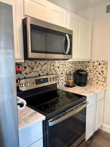 Building Photo - 2611 Peninsula Dr