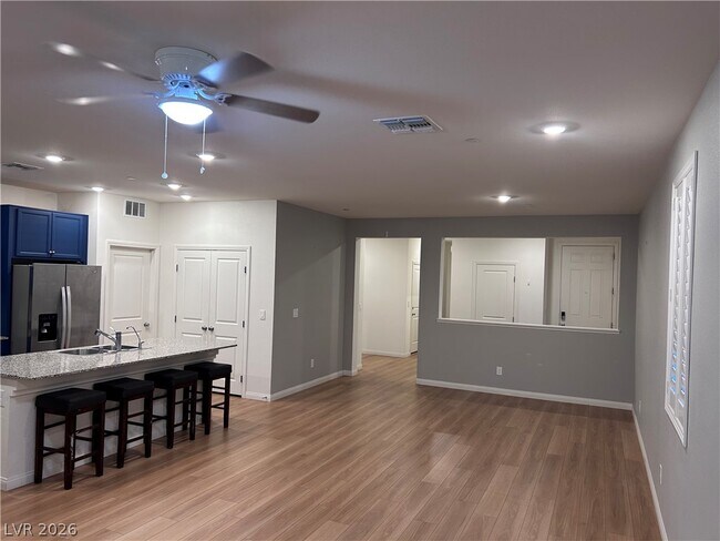 Building Photo - 10855 Gentle Crst Ave