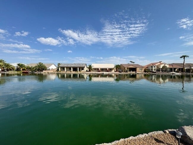 Building Photo - Los Lagos Lakefront WINTER Rental 3Br with Utilities AVAILABLE 10/1/2025