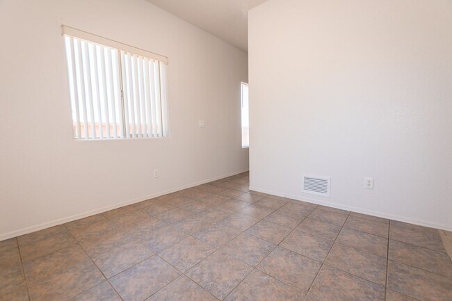 Building Photo - Large Corner Lot Home with 3 Bedrooms, 2 Baths, Central A/C, Washer & Dryer included!