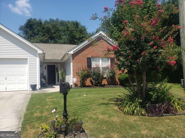 Building Photo - 5511 Walnut Ln