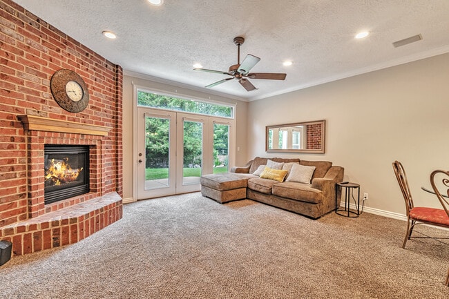 Building Photo - 1306 E 5250 S