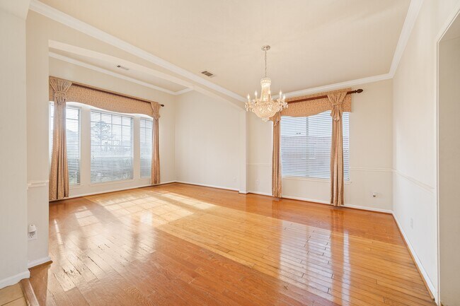 Building Photo - 11134 Maynard Pl