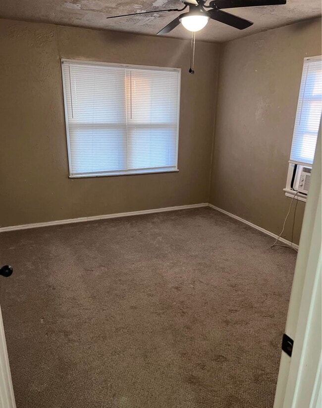 Building Photo - 16989 N PVT Dr.