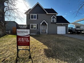 Building Photo - Four Bedroom Home For The Price of Three!!!