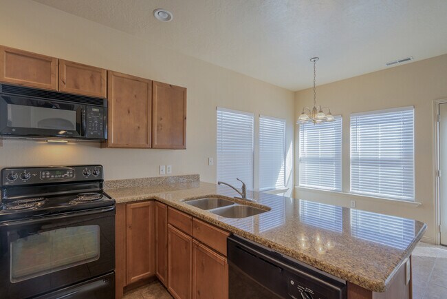 Building Photo - Spacious 3 Bedroom Corner Lot Home Near So...