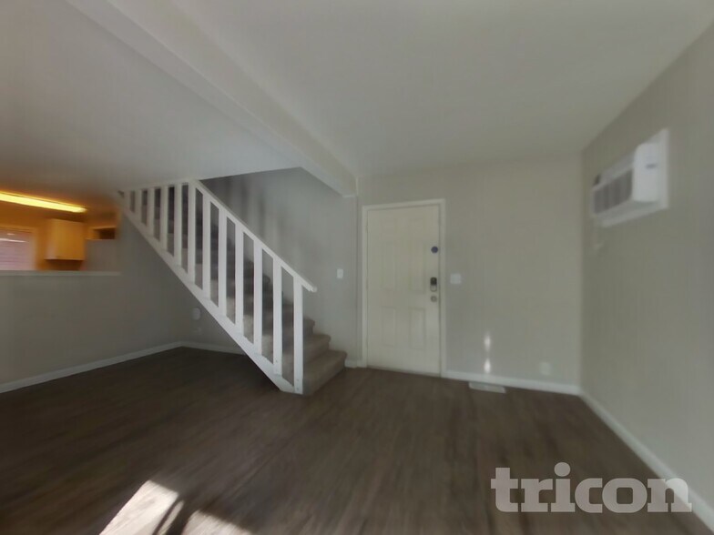 Building Photo - 1165 Buena Vista Ave