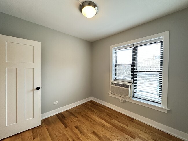 Building Photo - 2917 N Mildred Ave