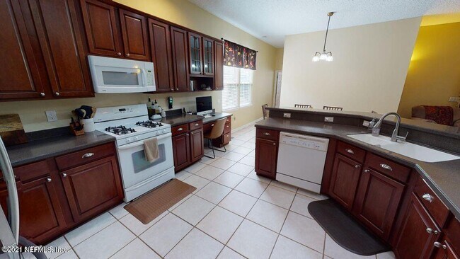Building Photo - 765 Hazelmoor Ln