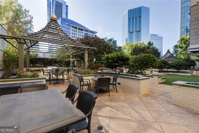 Building Photo - 3334 Peachtree Rd NE