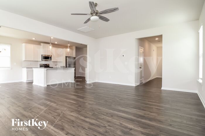 Building Photo - 210 Ashborne Ln