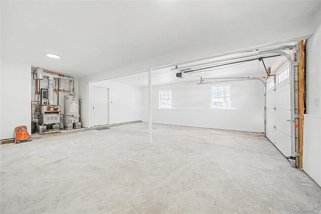 Building Photo - 25 Clinton St