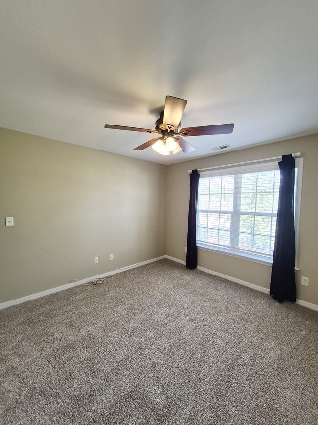 Building Photo - 1563 Providence Knoll Dr